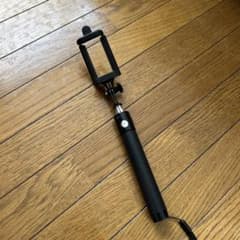 自撮り棒 充電式シャッターボタン付きのサムネイル