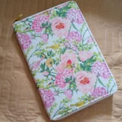 ヴァーナル 母子手帳入れ マルチケース 新品未使用のサムネイル