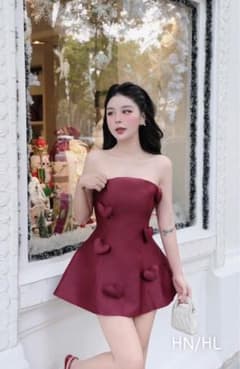 バーガンディ ストラップレス ミニドレスのサムネイル