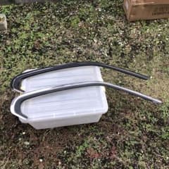 F31レバードリアクォーターガラス　水切りモール右のサムネイル