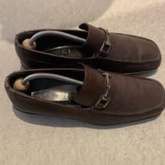 ム*る様 GUCCI ブラウンレザードレスシューズのサムネイル