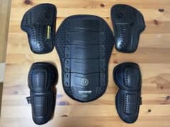 コミネ　プロテクター　セットのサムネイル