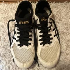 (値下げ可)asics 陸上競技用スパイク シューズ ホワイト ブラックのサムネイル