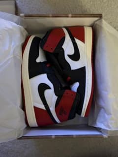 NikeJordan1BlackToeReimaginedブラックトゥリイマジンのサムネイル