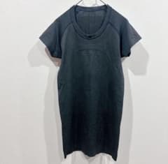 美品 Lululemon ルルレモン Tシャツ ヨガ ランニング ブラックのサムネイル