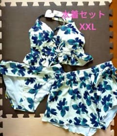 水着3点セットのサムネイル