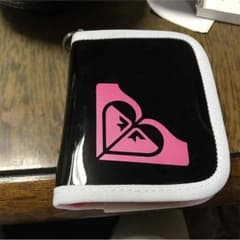 ロキシー財布のサムネイル