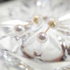 K18 上質アコヤ ベビーパール 小さめ ピアス 18金のサムネイル
