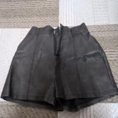 INGNI　レザーショートパンツのサムネイル
