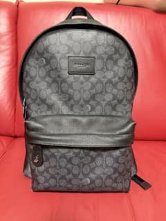 COACH ロゴ入り ブラック バックパックのサムネイル
