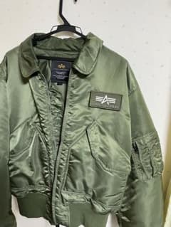 ALPHA INDUSTRIES フライトジャケットのサムネイル