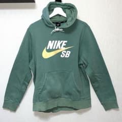 ナイキ　NIKE SB パーカー　エッセンシャルパーカーのサムネイル