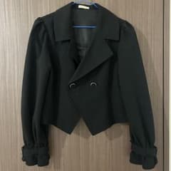 黒 テーラードジャケット フリル袖のサムネイル