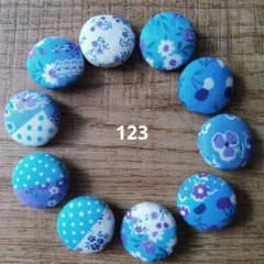 ブルー系 花柄 くるみボタン 10個セット（22ミリ）のサムネイル