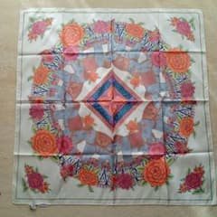スカーフ　THAI SILK 　正方形　シルク100％のサムネイル