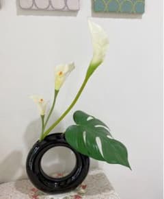 花瓶　フラワーベース　一輪挿し　北欧　ドーナッツ型　未使用保管品のサムネイル