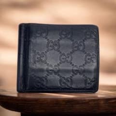 GUCCI グッチ マネークリップ 財布 シマレザー GG柄 ロゴ - メルカリ