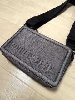 DIESEL シルバー ショルダーバッグ　カメラバッグのサムネイル