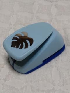 中古 クラフトパンチ こどものかお モンステラ 大きいサイズ ハンドメイドのサムネイル