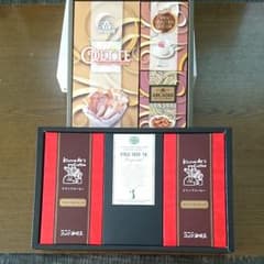 コーヒーとココアとお菓子のセットのサムネイル