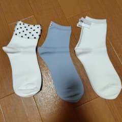 新品 ソックス 3足セット ドット パール リボンのサムネイル