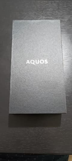 AQUOS zero2 ブラック 256 GB SH-M13 (SIMフリー版)のサムネイル