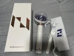 INI 公式ペンライトのサムネイル