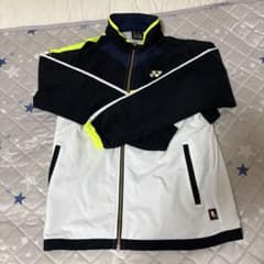 バドミントン ウォームアップウェアのサムネイル