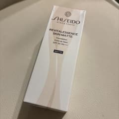 shiseido エッセンス　スキンスムース　ファンデーション　140