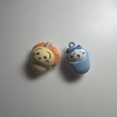 ちいかわのハチワレ・うさぎ キーホルダー 2個セットのサムネイル