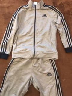 タマゴネコさま専用　　adidas アディダス ジャージ上下セット　160のサムネイル