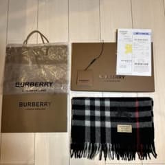 週末限定値下げ！BURBERRY マフラー カシミヤ 黒 赤 白のサムネイル