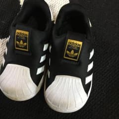 adidas アディダス スニーカーのサムネイル