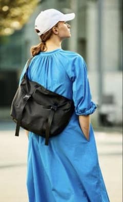 新品AMIACALVA MESSENGER BAG - メルカリ