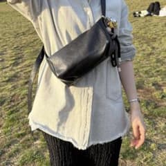 ear PAPILLONNER ボックスショルダーバッグのサムネイル