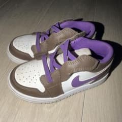 NIKE キッズ スニーカー ブラウン パープル　15cm ジョーダンのサムネイル