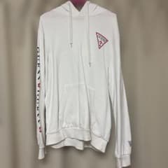 GUESS パーカー ホワイトのサムネイル