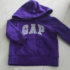 ピョコピョコさま専用！GAP kids フードつきパーカーのサムネイル