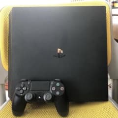 PlayStation®4 Pro ジェット・ブラック 1TB CUH-710…のサムネイル