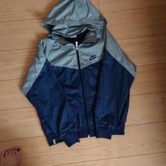 りーたんたん様 専用☆NIKE ナイキ ナイロンジャケット☆150のサムネイル