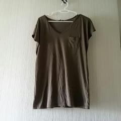 カーキ　Tシャツ　ティーシャツのサムネイル