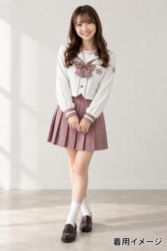 セーラー服 コスプレ衣装 ホワイト×くすみピンクのサムネイル