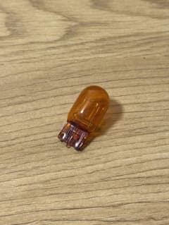 T20 ピンチ部違い ハロゲン ウインカーバルブ 12V 2個のサムネイル