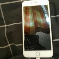 iPhone6plus 画面割れのサムネイル