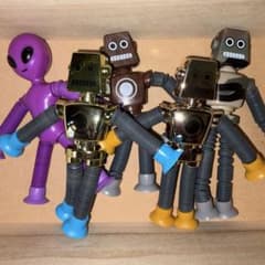伸縮フィギュア エイリアン ロボット 5個セットのサムネイル