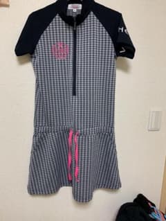 ゴルフウェアのサムネイル