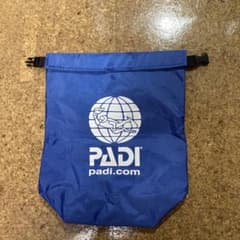 PADI防水バッグのサムネイル