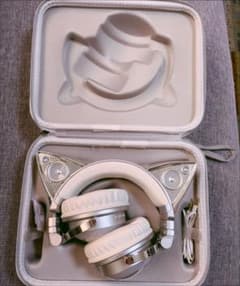 Brookstone 猫耳ヘッドホンのサムネイル