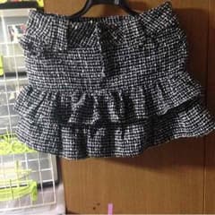 ミニスカートのサムネイル
