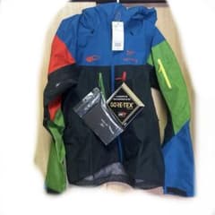 値下げ中！ARC'TERYX BEAMS 40th ALPHA SV ジャケットのサムネイル